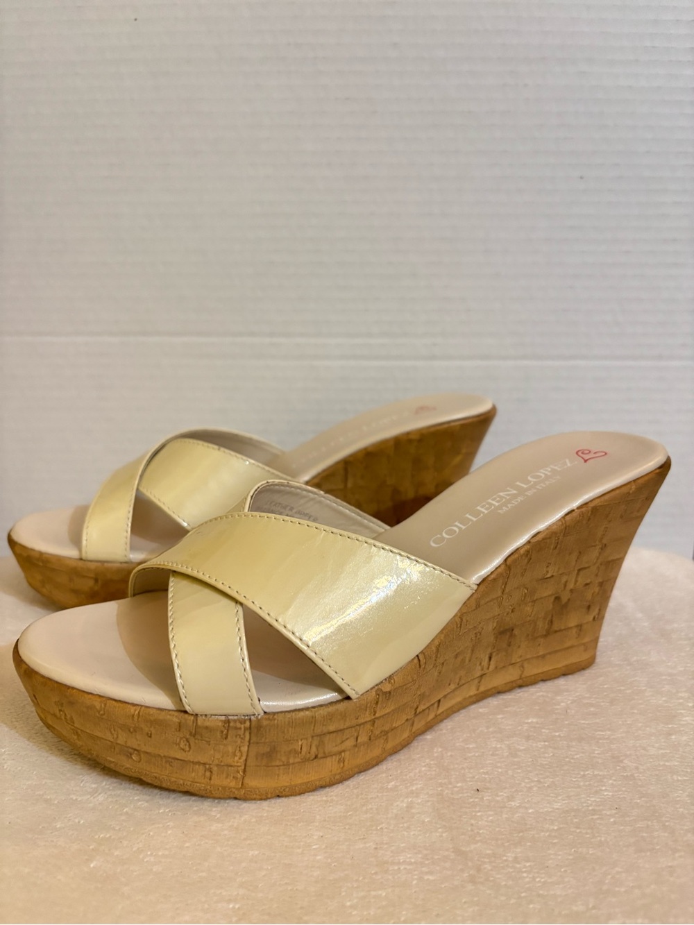 Colleen Lopez Size 8 Beige Ivory Cream Cork Wedge Summer Sandals Shoes Sz 8